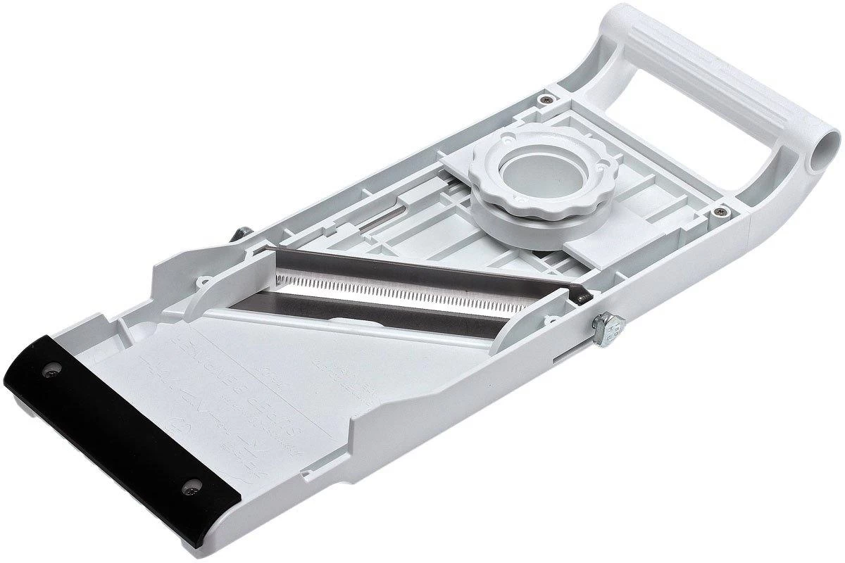 Mandoline Benriner Super, 951110, 9,5 Cm 5 Mandoline Benriner Super, 951110, 9,5 Cm – Image 3